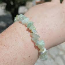 Serpentine ( NEW JADE ) chip Crystal Bracelet.